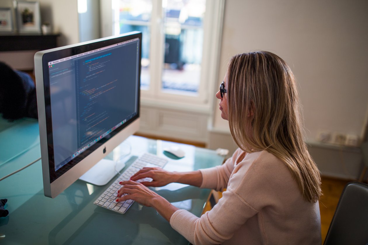 Secure Chat: How to Protect Your Patients’ Data - Luma Health